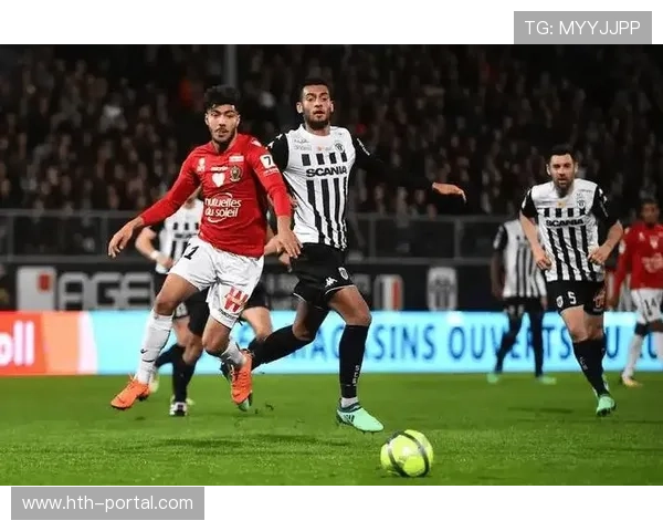 南特不敌洛里昂,保级形势愈发严峻 南特不敌洛里昂,保级形势愈发严峻